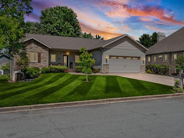 911 Steven PLACE, La Crosse, WI 54603