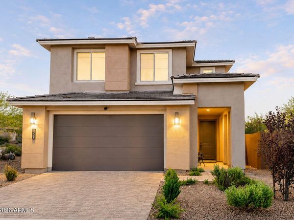 2850 E SANDS Drive, Phoenix, AZ 85050