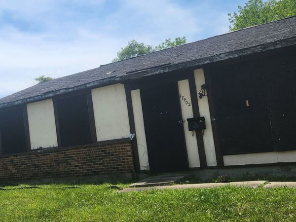 17402 Appletree Drive , Hazel Crest, IL 60429