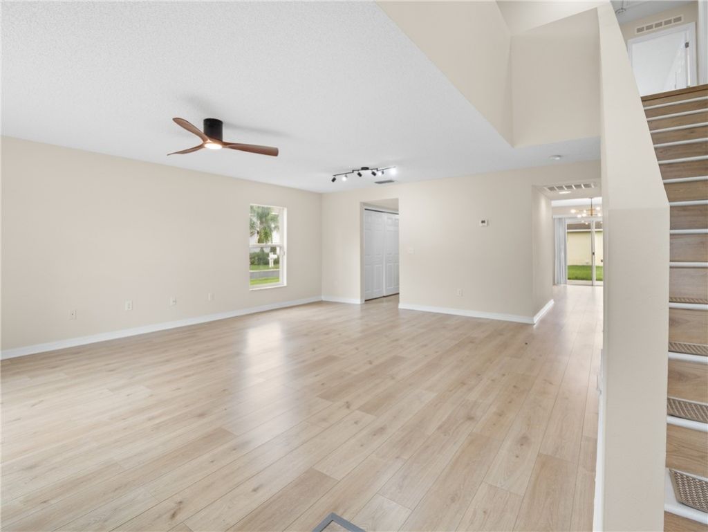 1204 25th Terrace Sw, Vero Beach, FL 32968 Photo