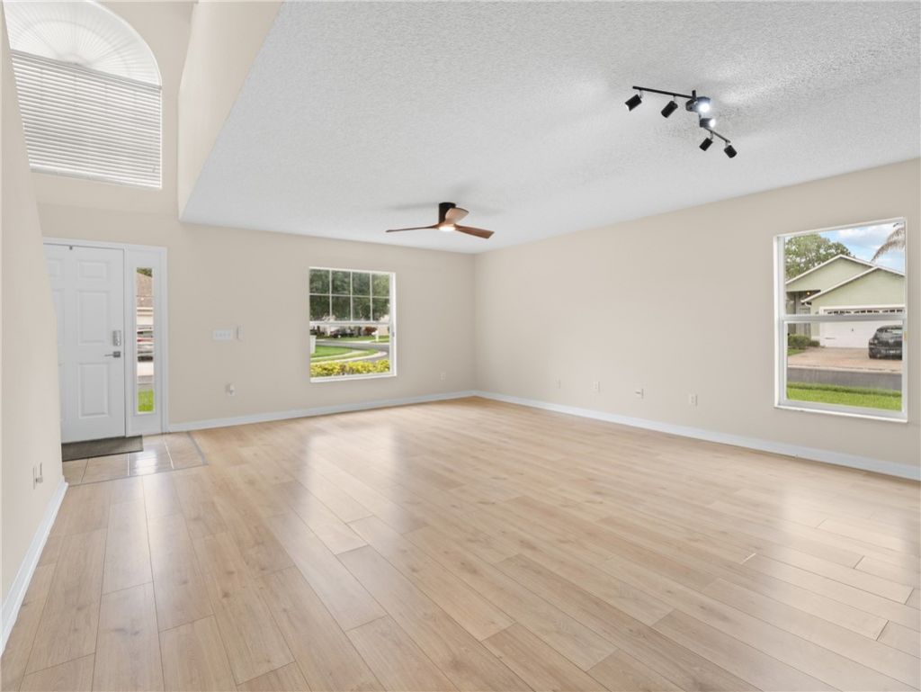 1204 25th Terrace Sw, Vero Beach, FL 32968 Photo