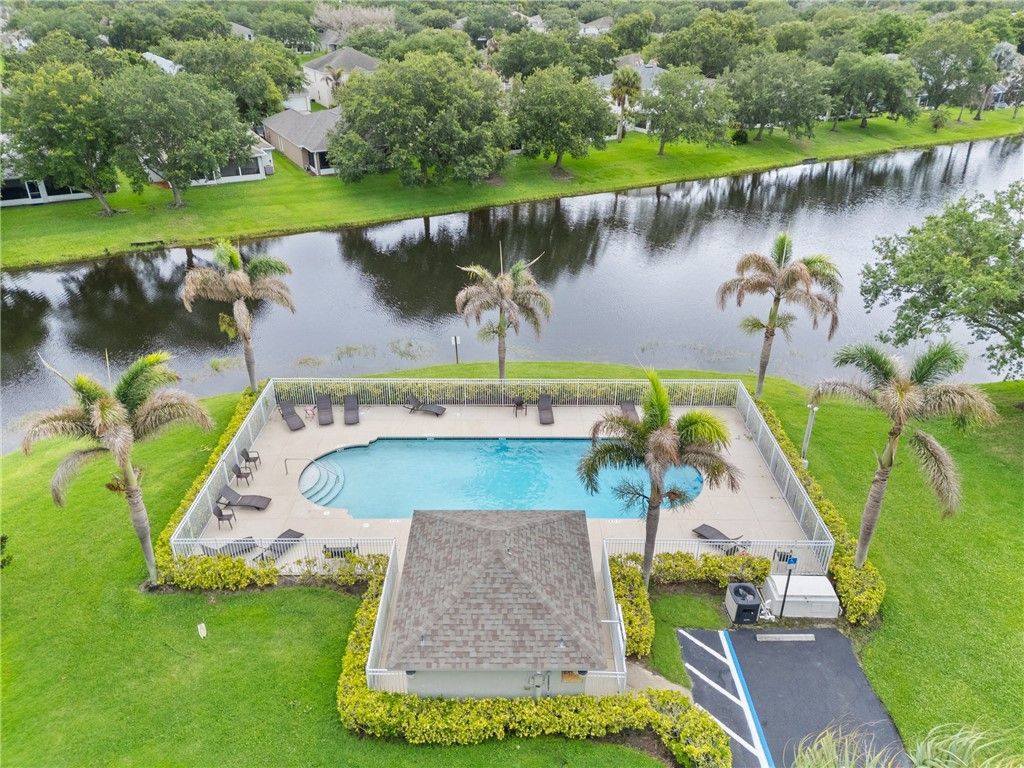 1204 25th Terrace Sw, Vero Beach, FL 32968 Photo