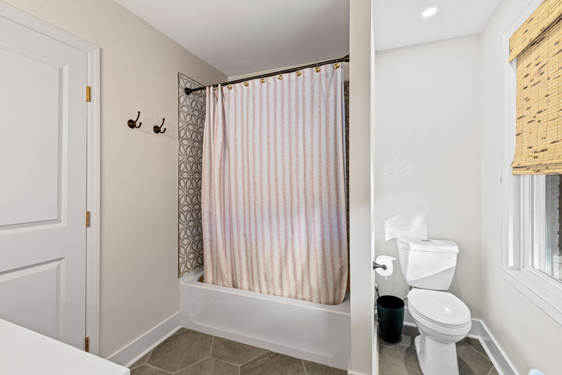 29 Campbell Drive Photo 40