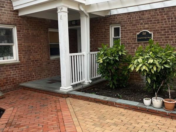 50 Knightsbridge Road , Unit 2B, Great Neck, NY 11021