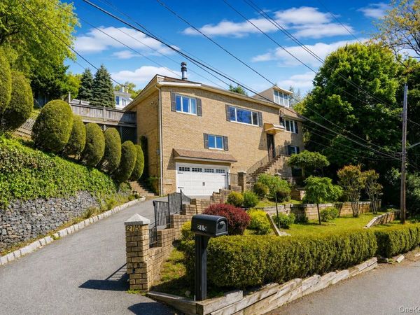 215 Coverly Avenue , Staten Island, NY 10301