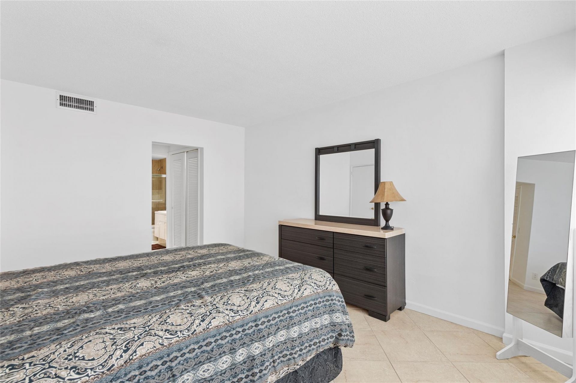 3800 Galt Ocean Drive, Unit 1108, Fort Lauderdale, FL 33308 Photo