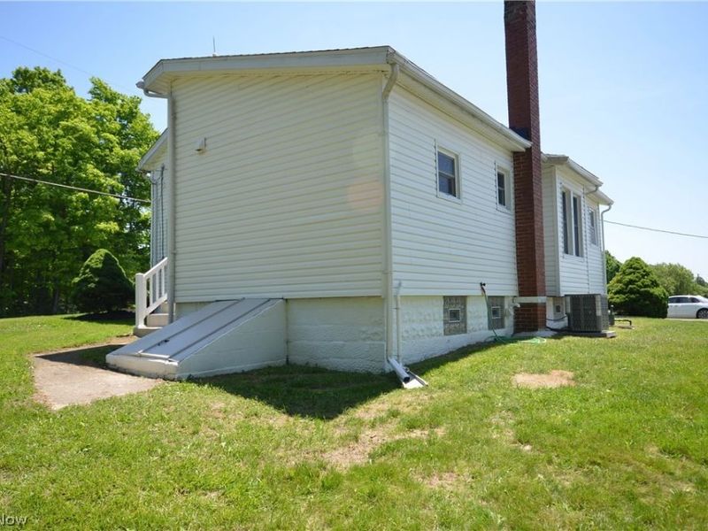 989 Industry Road , Atwater, OH 44201 Photo 5