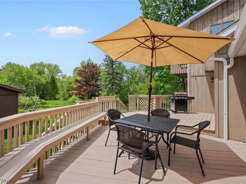 13014 Manor Drive, Chardon, OH 44024 Photo 3