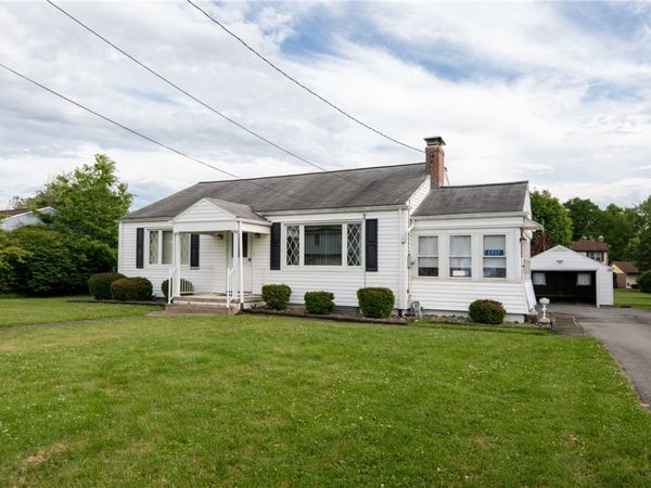 2937 Ligonier St , Latrobe, PA 15650