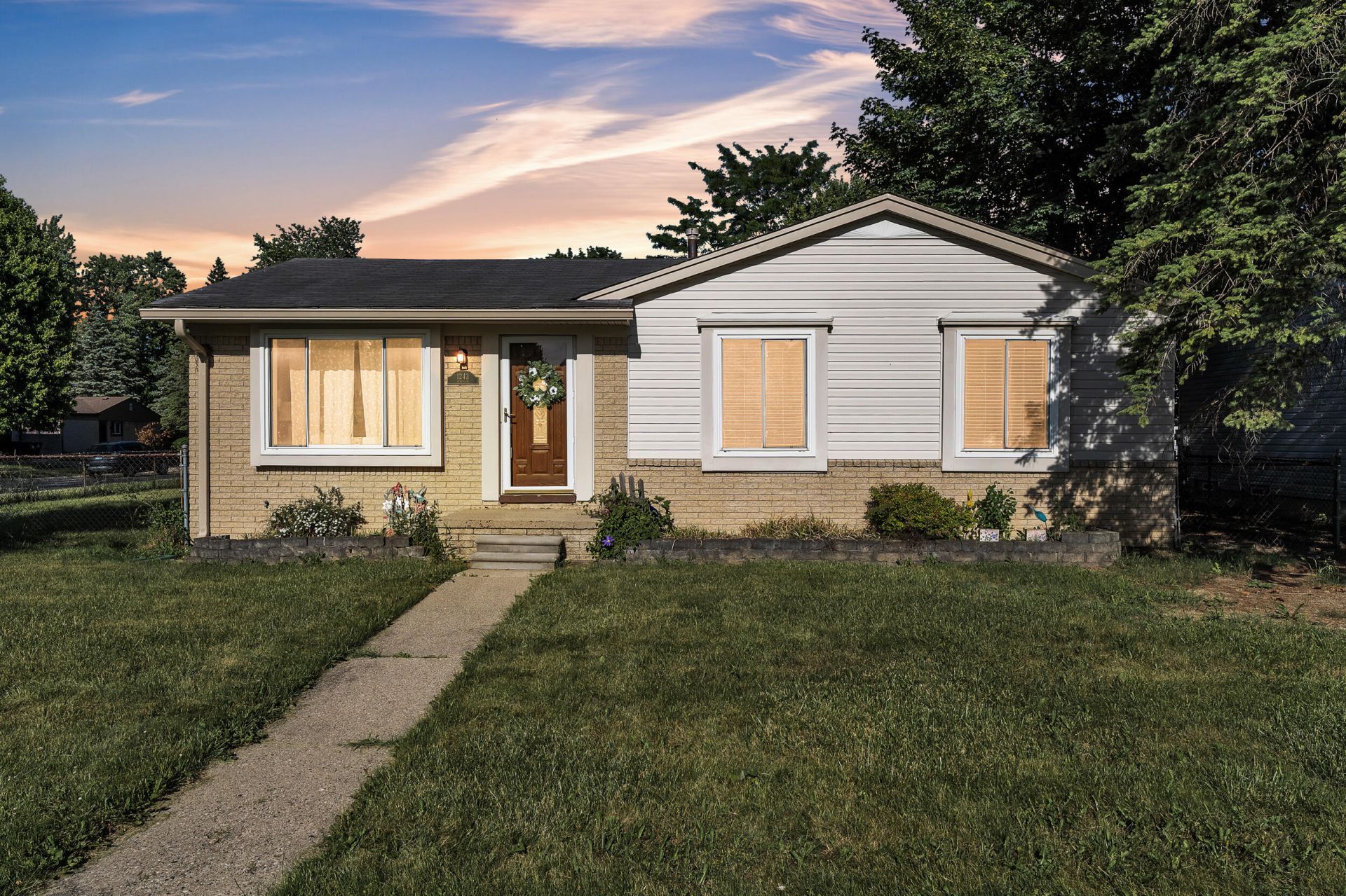 1243 Springer Street, Westland, MI 48186 Main Photo