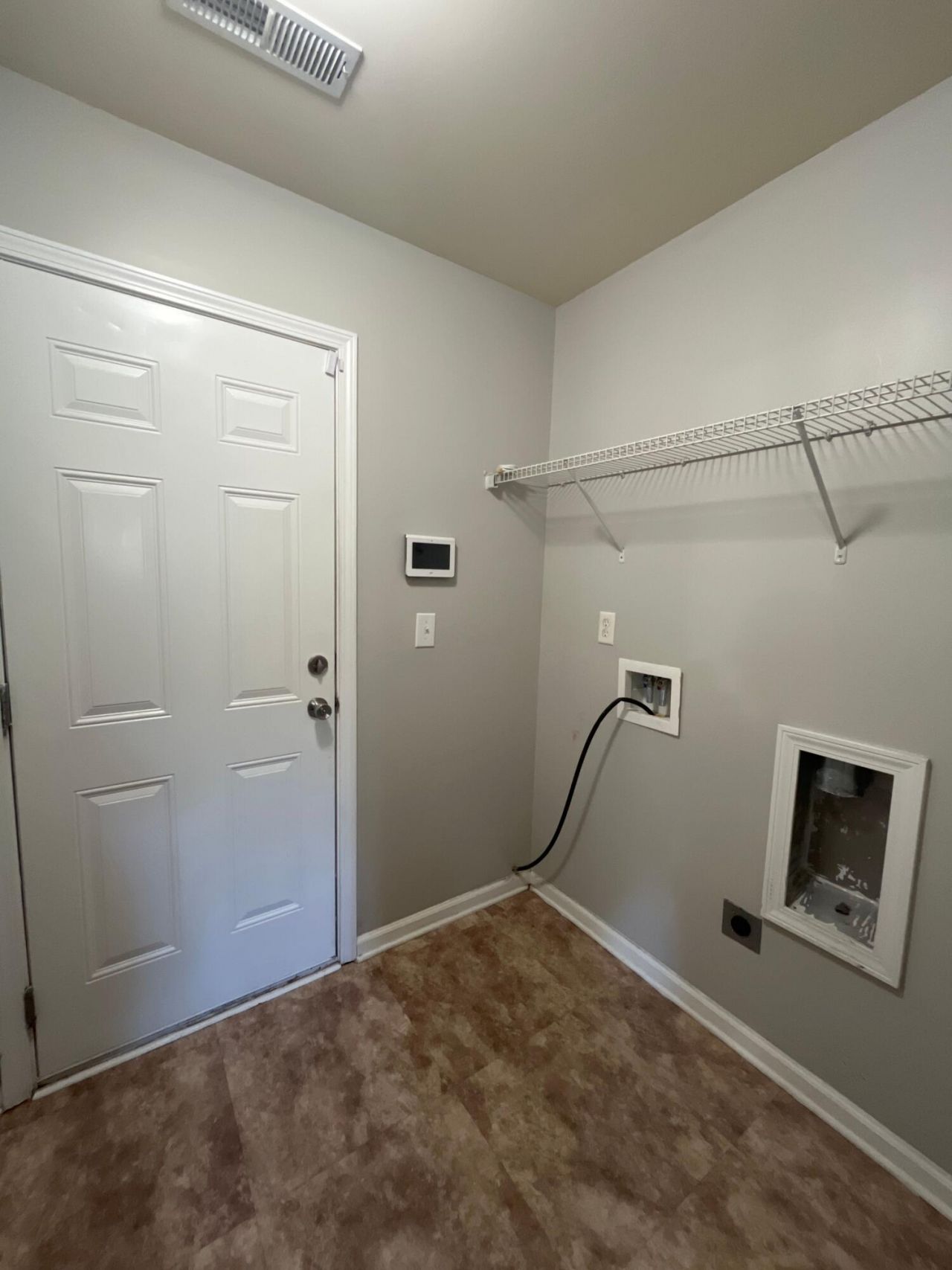 5064 Ballantine Drive Photo 15