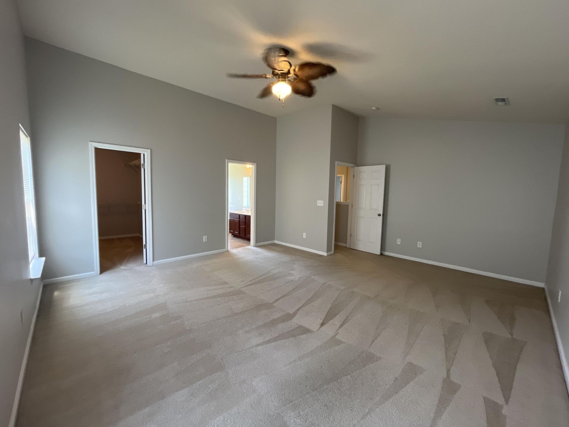 5064 Ballantine Drive Photo 8