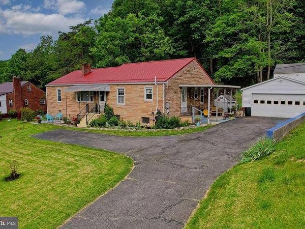 5046 FRANKFORT HIGHWAY, RIDGELEY, WV 26753