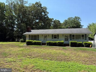 664 SANDY POINT ROAD, HEATHSVILLE, VA 22473