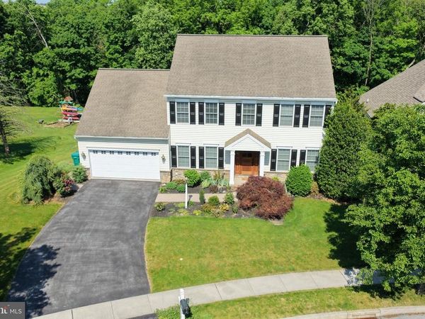 2450 RALEIGH ROAD, HUMMELSTOWN, PA 17036