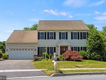 2450 RALEIGH ROAD, HUMMELSTOWN, PA 17036