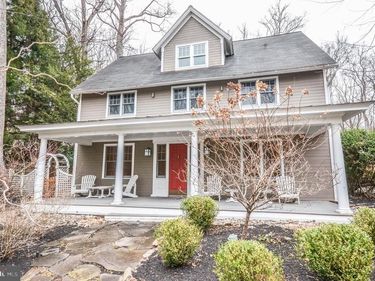 9108 WEANT DRIVE , GREAT FALLS, VA 22066