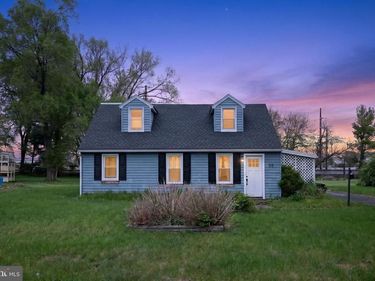 35 W MAIN, SALUNGA, PA 17538