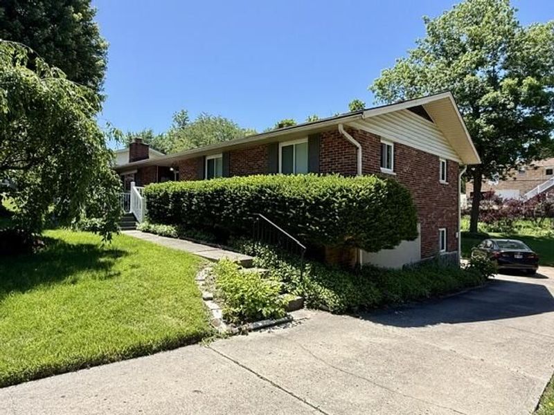 2506 Brahms Boulevard, Dayton, OH 45449 Photo 2