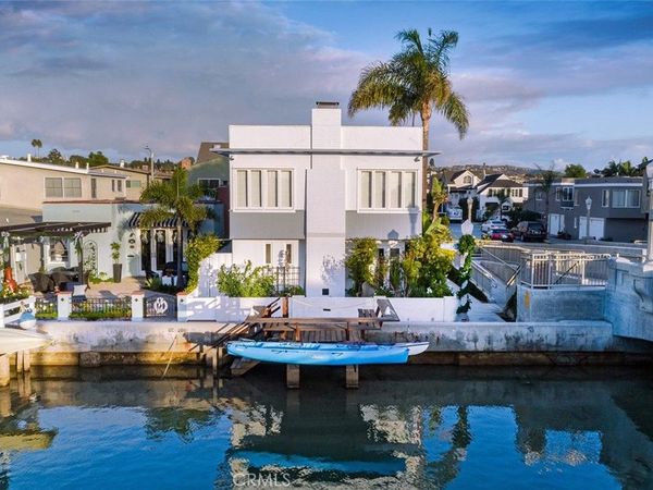 200 Grand Canal , Newport Beach, CA 92662