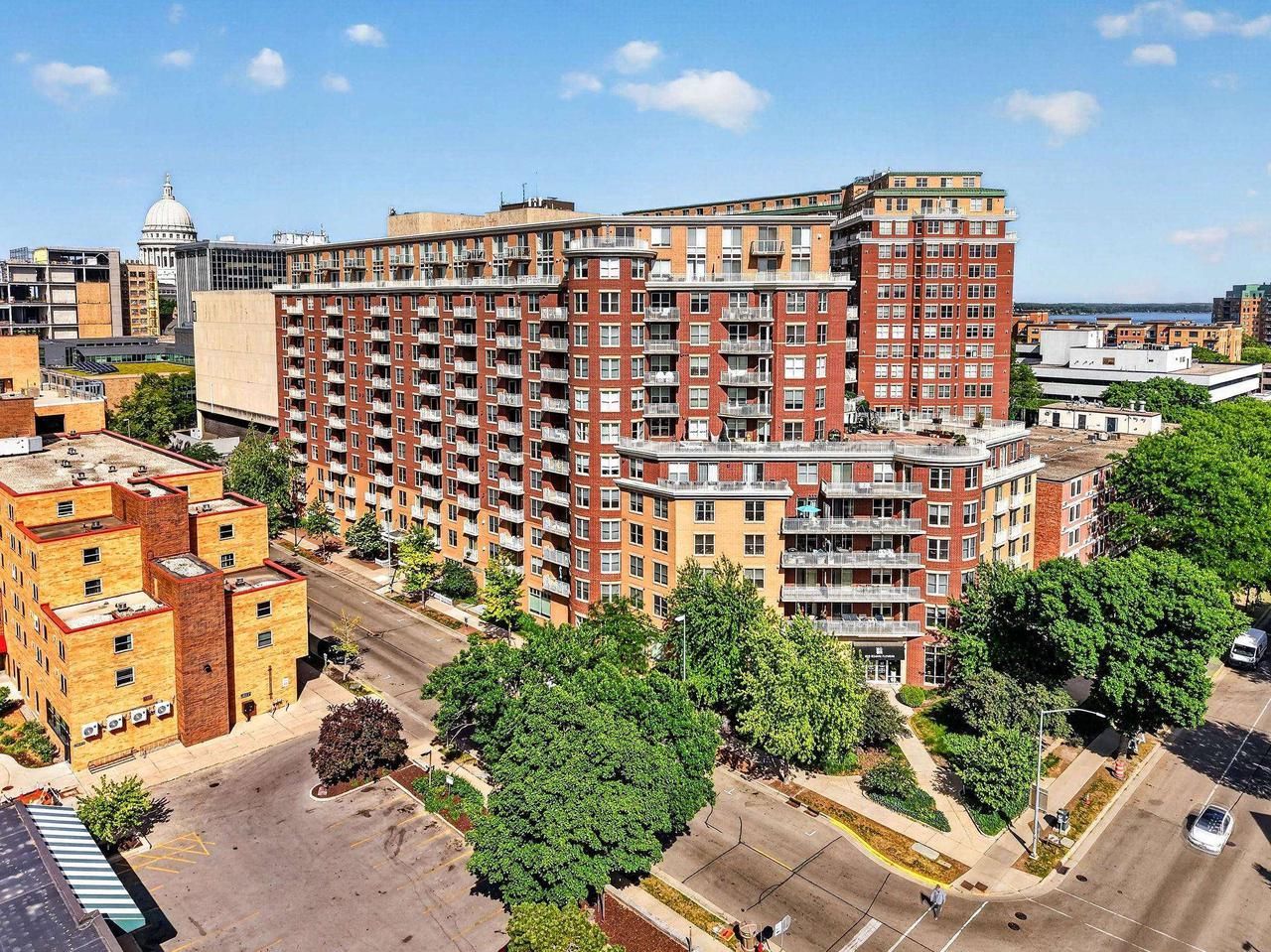 333 W Mifflin Street, Unit 2120, Madison, WI 53703 Main Photo