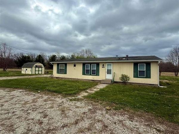 1508 N County Road 100 W, Centerpoint, IN 47840