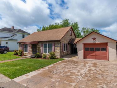 405 Orchard Avenue, Bridgeport, WV 26330