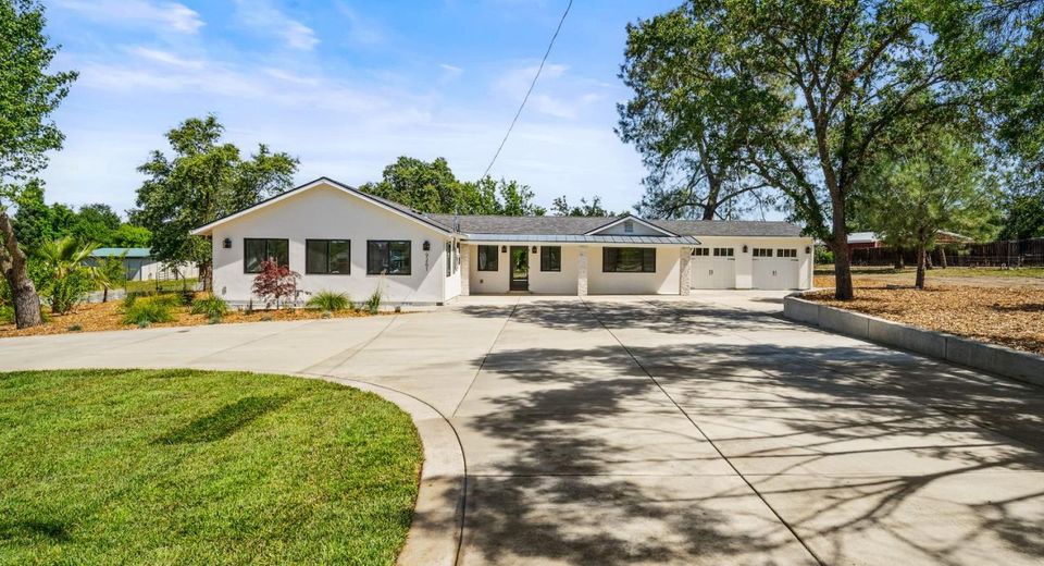 9261 Golden Gate Ave, Orangevale, CA 95662 Photo