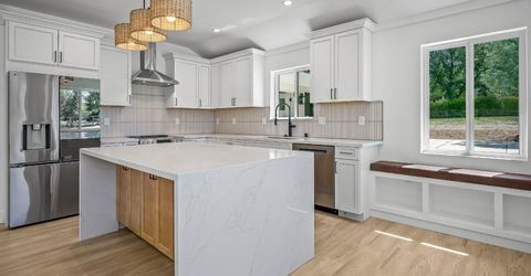 9261 Golden Gate Ave, Orangevale, CA 95662 Photo