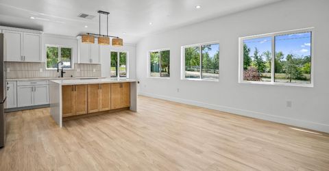 9261 Golden Gate Ave, Orangevale, CA 95662 Photo