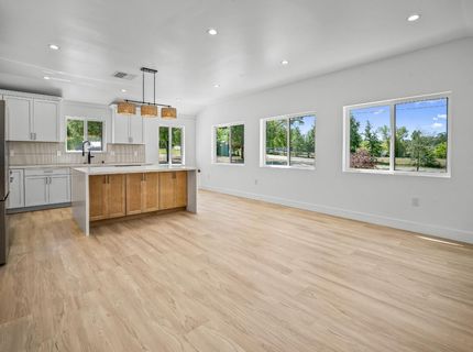 9261 Golden Gate Ave, Orangevale, CA 95662 Photo