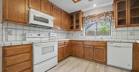 20100 Apple Dr, Lockeford, CA 95237 Photo