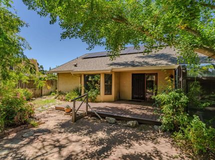 20100 Apple Dr, Lockeford, CA 95237 Photo