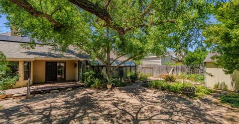 20100 Apple Dr, Lockeford, CA 95237 Photo