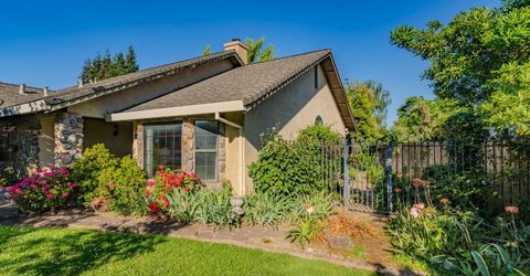 20100 Apple Dr, Lockeford, CA 95237 Photo