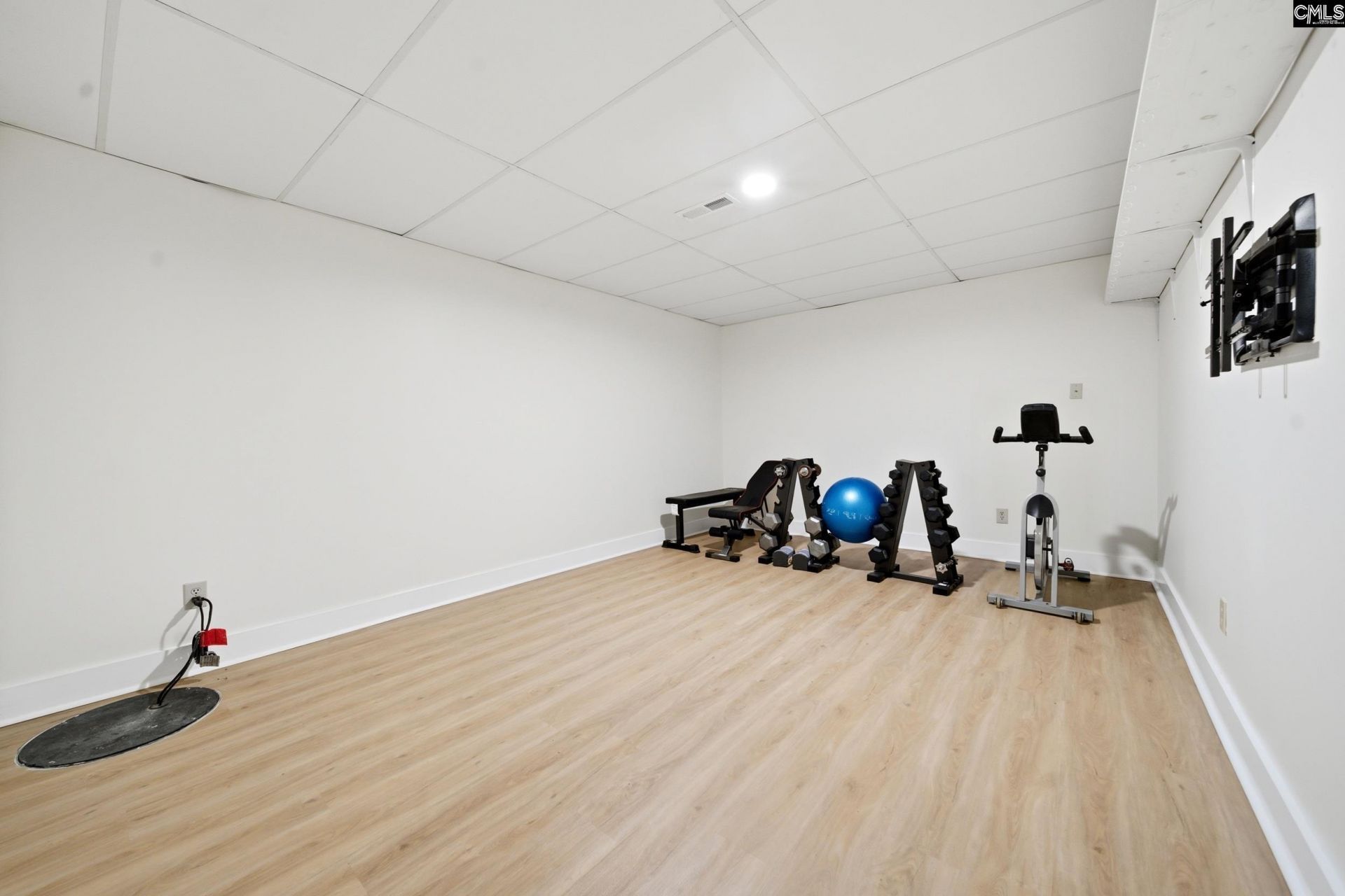 304 Racket Road Photo 34