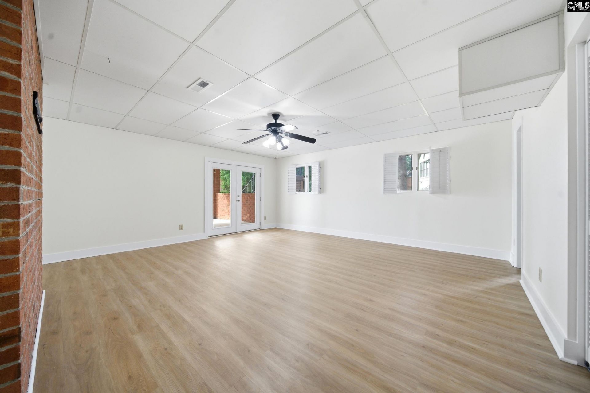 304 Racket Road Photo 37