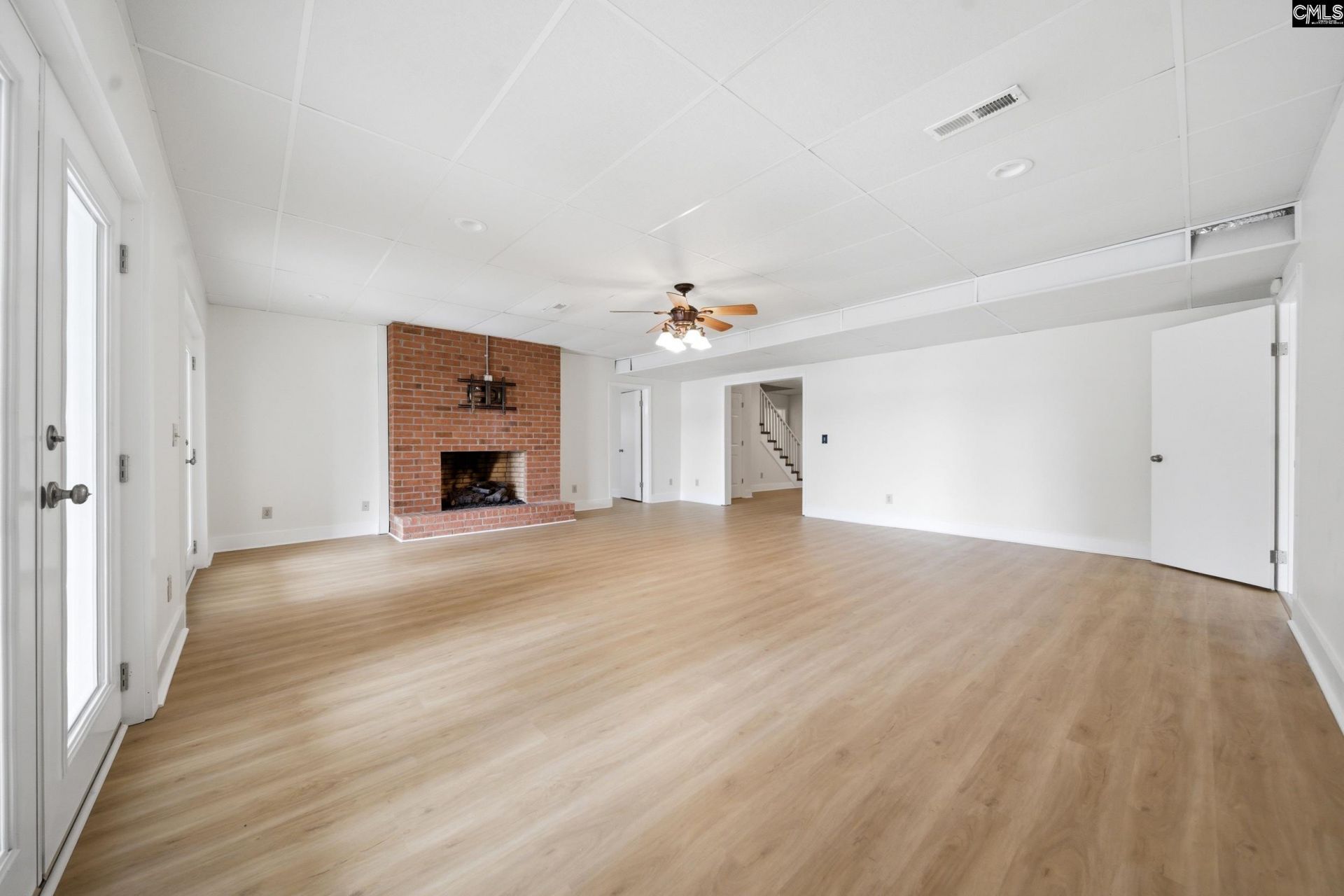 304 Racket Road Photo 40