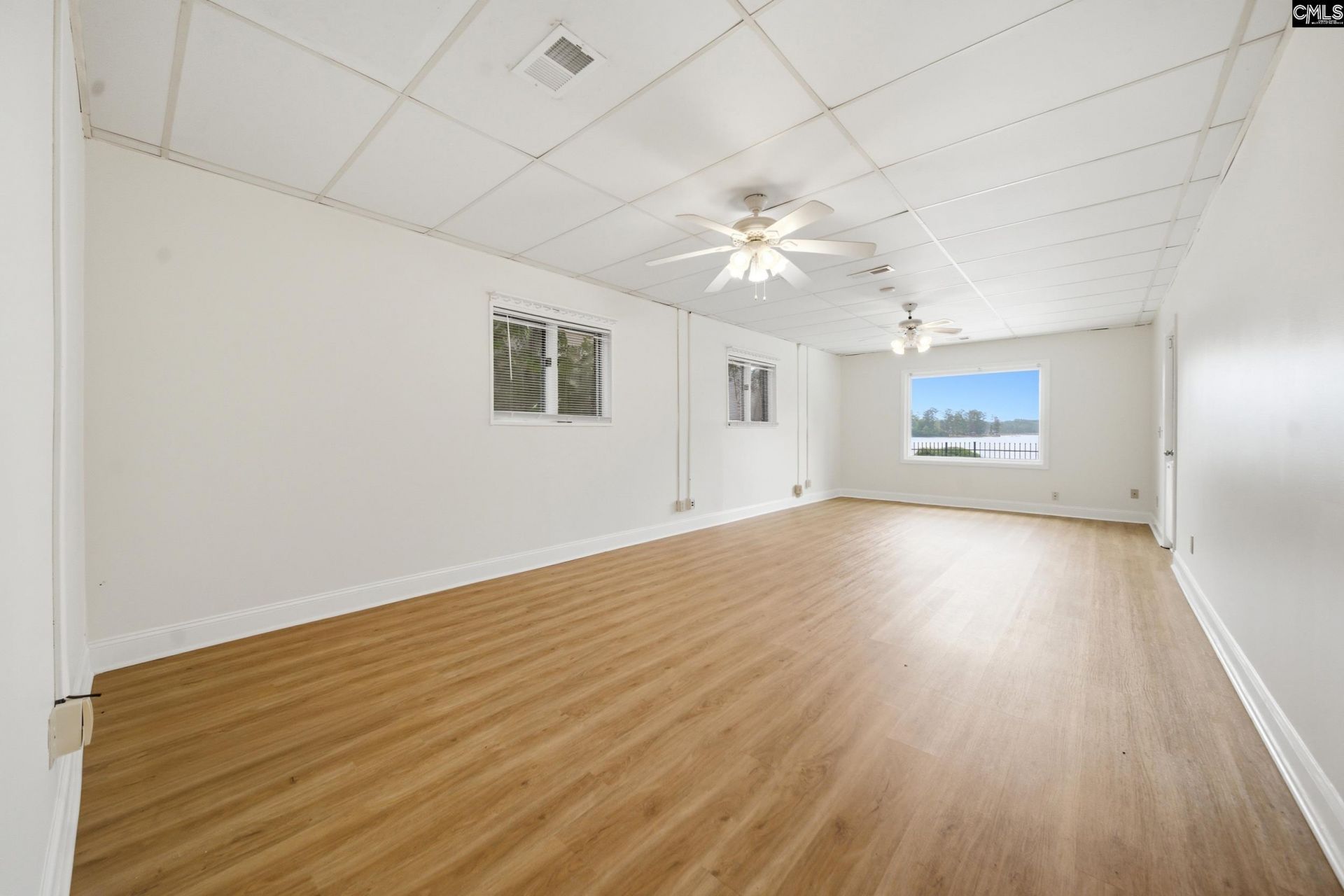 304 Racket Road Photo 43