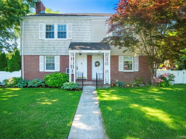 172 Hillside Avenue , Manhasset, NY 11030