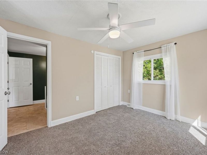 815 E Cassell Avenue, Barberton, OH 44203 Photo 19
