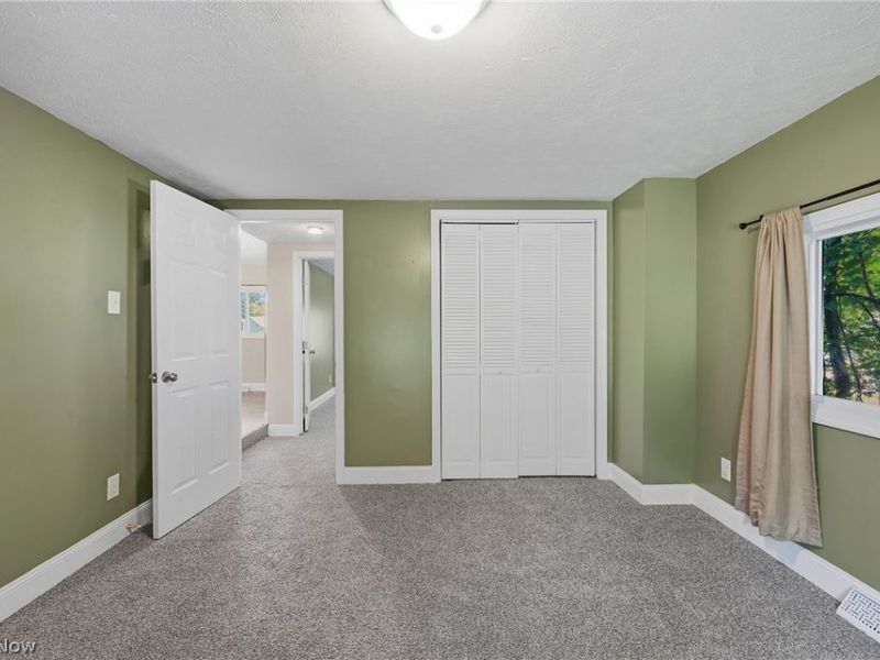 815 E Cassell Avenue, Barberton, OH 44203 Photo 24