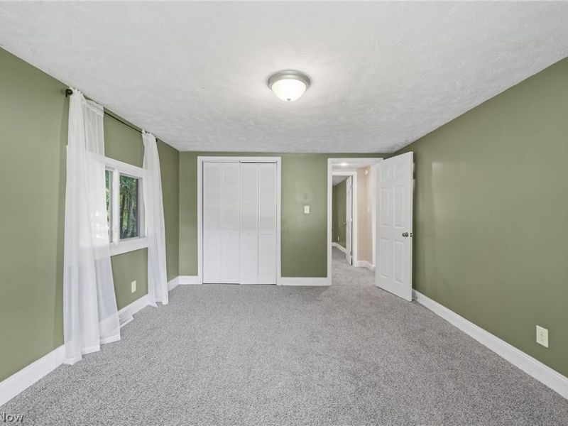 815 E Cassell Avenue, Barberton, OH 44203 Photo 26