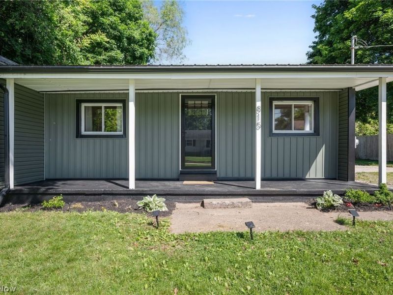815 E Cassell Avenue, Barberton, OH 44203 Photo 5