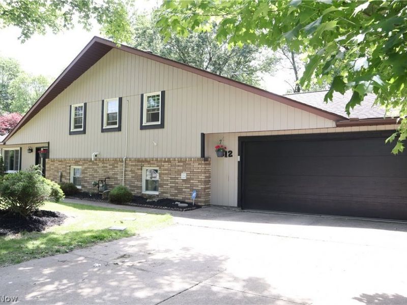 812 Blackfeet Trail , Macedonia, OH 44056 Photo 4
