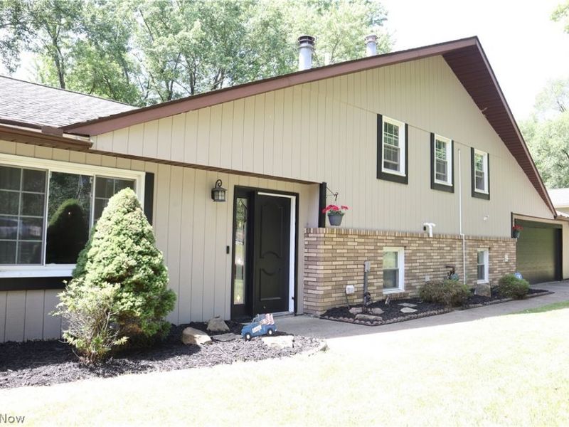 812 Blackfeet Trail , Macedonia, OH 44056 Photo 5