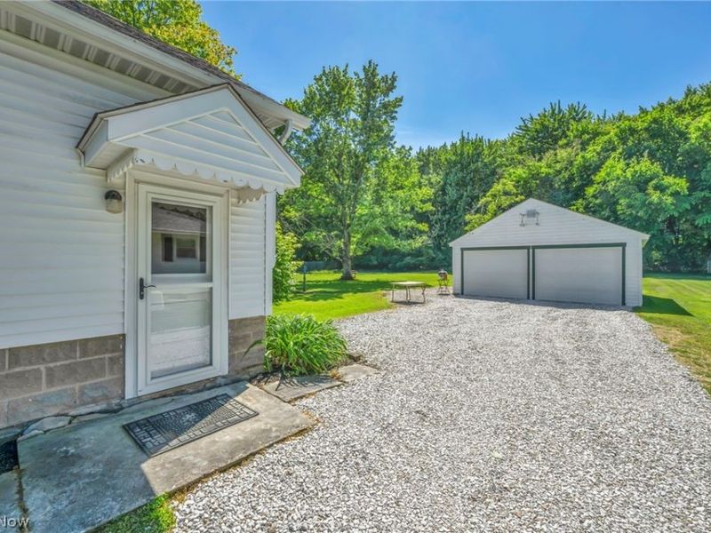 9598 Quarry Road , South Amherst, OH 44001 Photo 6