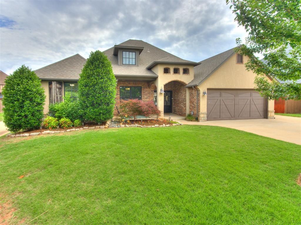 632 Sailboat Bridge Way, Edmond, OK 73034 Main Photo