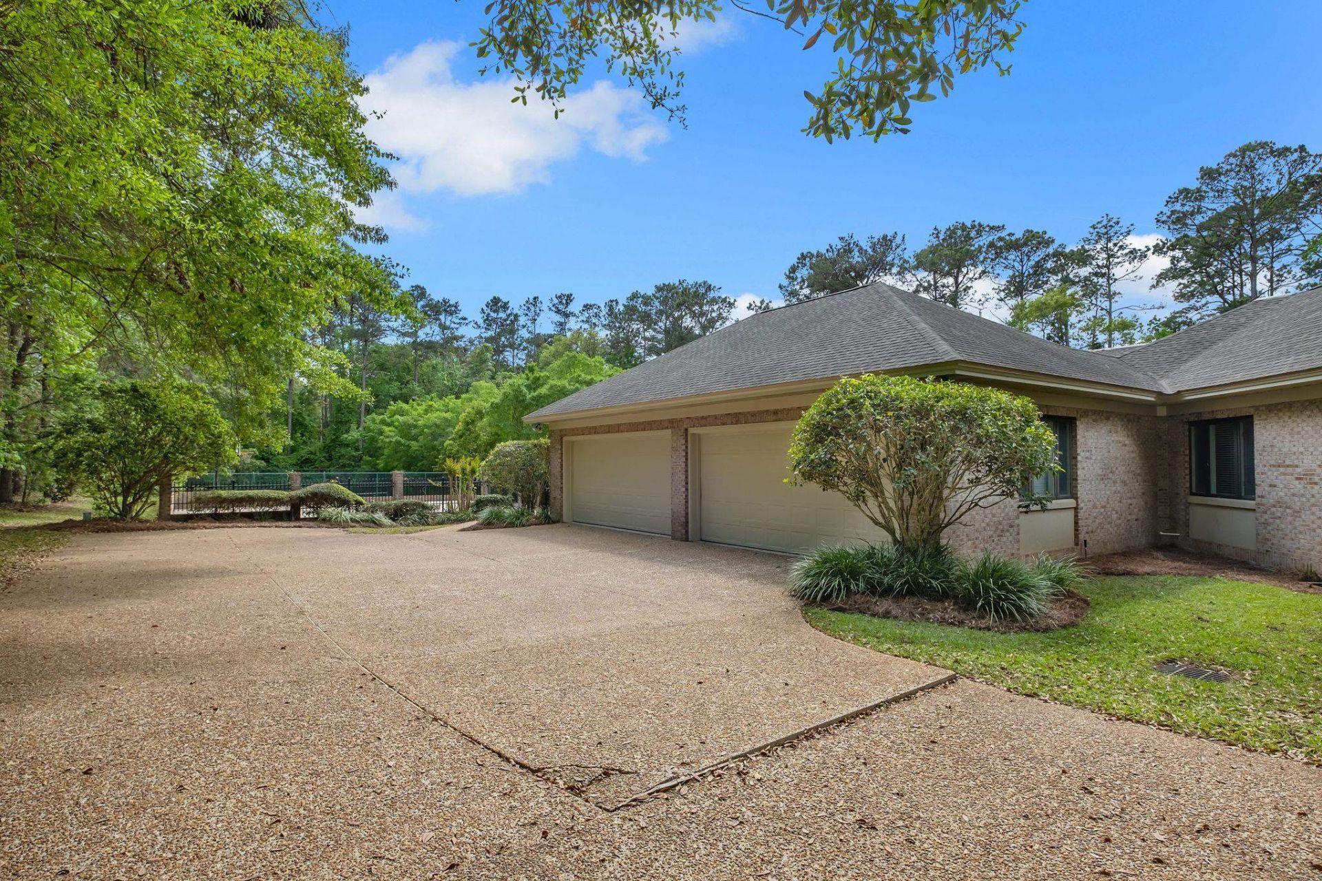 3908 Bobbin Brook Circle, Tallahassee, FL 32312 Photo