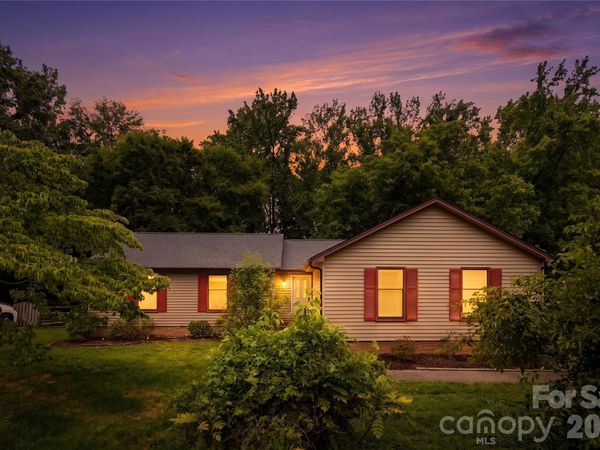 7225 Leesburg Road, Charlotte, NC 28215
